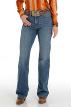 Load image into Gallery viewer, WOMEN'S Cruel Girl Skylar Boot Cut Jeans CB70954071
