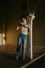 Load image into Gallery viewer, CC Signature ACE Jean Medium Wash