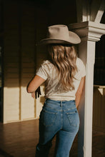 Load image into Gallery viewer, CC Signature ACE Jean Medium Wash