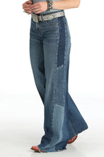 Load image into Gallery viewer, Cruel Denim Women's Wide Leg Patchwork Jeans CB77354001