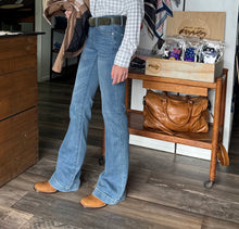 Load image into Gallery viewer, CC Signature KOTA Slim Trouser Jean
